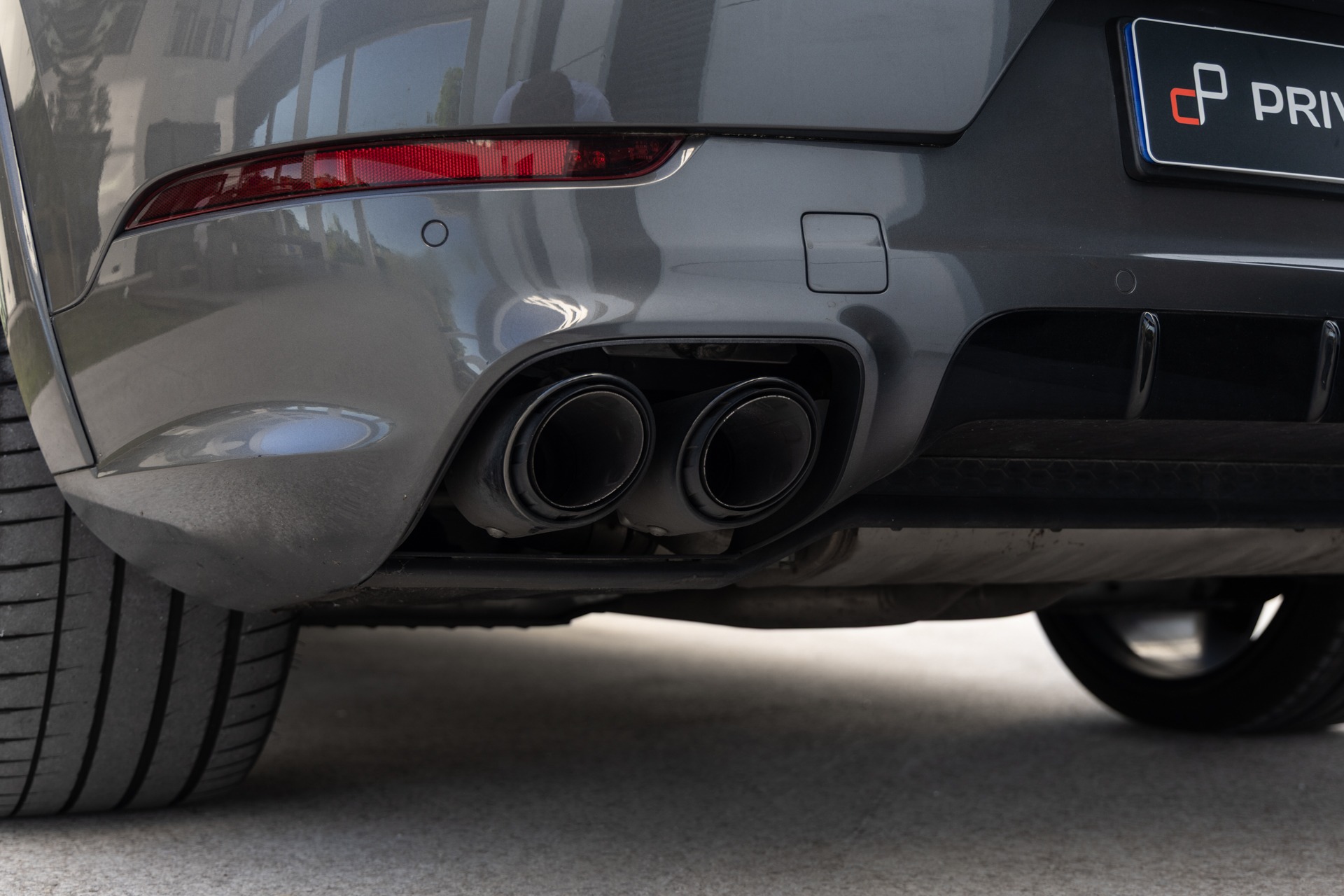 Moteur – PORSCHE – Cayenne – 2021 – Quarzitgrau – 51 900 km – 462 ch – V6 Turbo Hybrid – Transmission : Automatique – Origine France – Privaty Cars – Vente de voitures de prestige d’occasion entre Bordeaux et Nantes