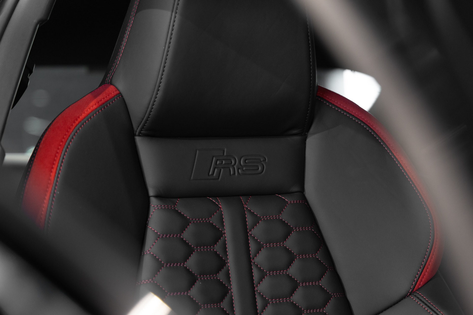 Sièges – AUDI – RS3 – 2023 – Noir Mythic – 10 900 km – 400 ch – 5 cyclindres turbo – Transmission : Sequentielle – Origine France – Privaty Cars – Rachat cash de voitures AUDI proche de Nantes