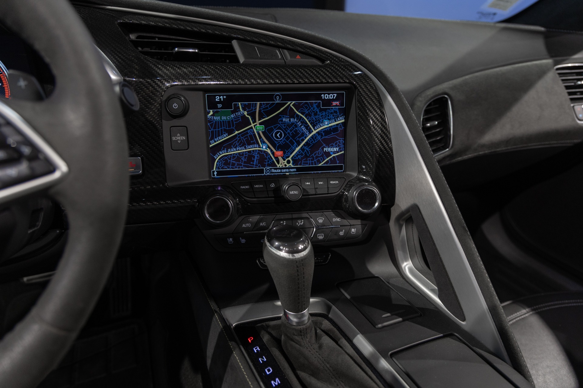 Tableau de bord – CORVETTE – C7 Stingray 3LT – 2016 – Noir – 47 900 km – 466 ch – V8 atmo – Transmission : Sequentielle – Origine allemagne – Privaty Cars – Importation de véhicules de prestige et sportifs entre Bordeaux et Nantes