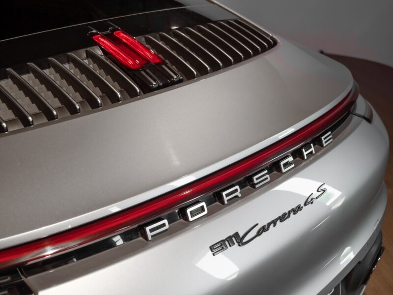 Carrosserie – PORSCHE – 911 991.1 CARRERA 4S – 2019 – Gris Argent GT – 69 500 km – 450 ch – Flat 6 Atmo – Transmission : Automatique – Origine Allemagne – Privaty Cars – Commerce de voitures de sport luxe et premium en Charente-Maritime