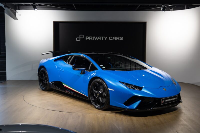 Extérieur – LAMBORGHINI – Huracan Performante – 2018 – Ad Personam Blu Ely – 34 900 km – 640 ch – V10 atmo – Transmission : séquentielle – Origine France – Privaty Cars – Rachat cash de voitures LAMBORGHINI près de Niort