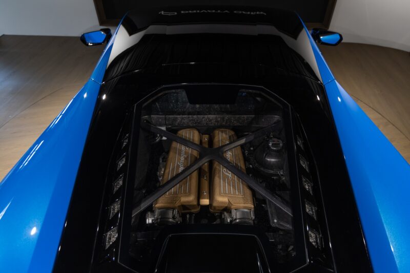 Moteur – LAMBORGHINI – Huracan Performante – 2018 – Ad Personam Blu Ely – 34 900 km – 640 ch – V10 atmo – Transmission : séquentielle – Origine France – Privaty Cars – Spécialiste des supercars d’occasion en Nouvelle-Aquitaine