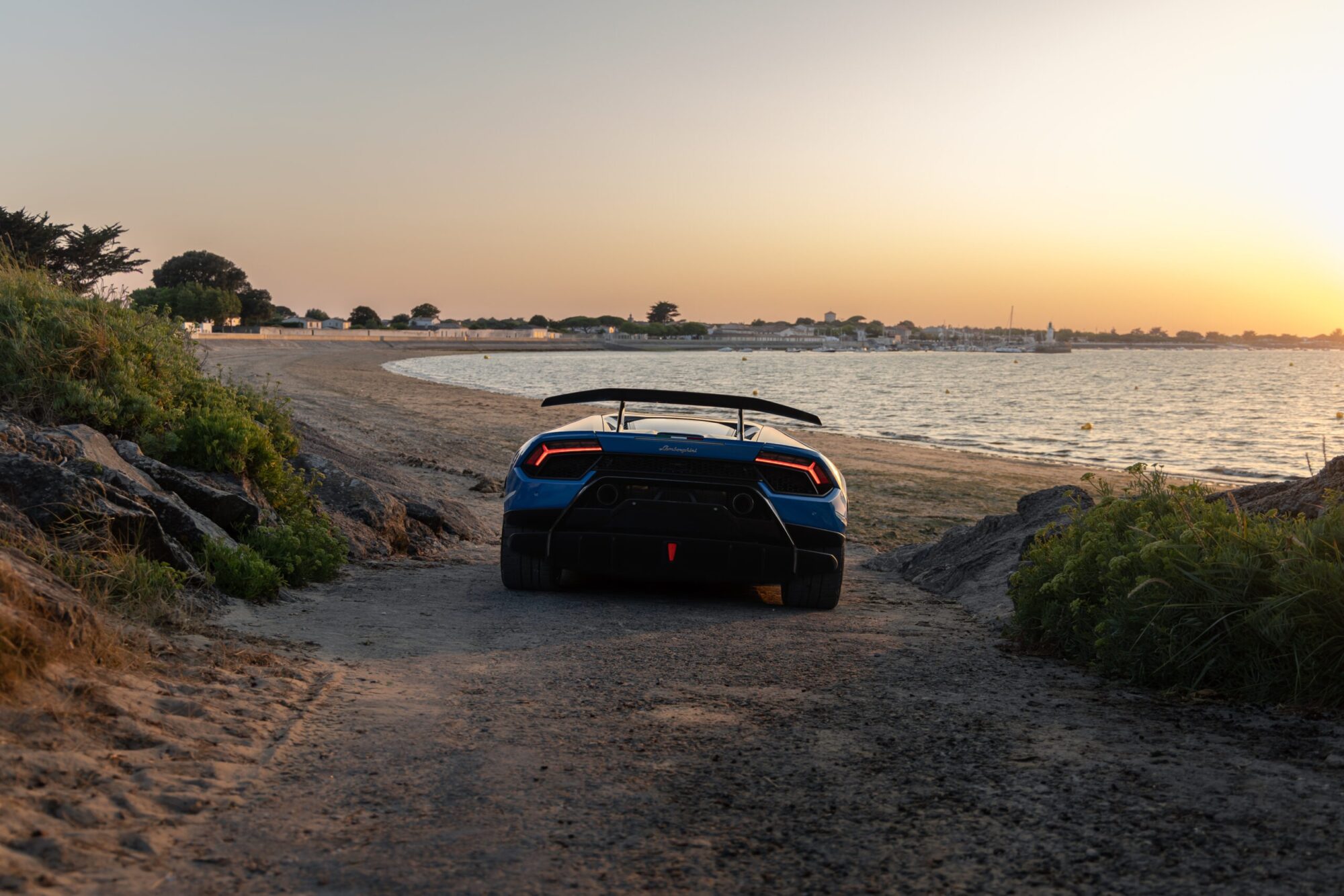 SHOOT LIVE – LAMBORGHINI – Huracan Performante – 2018 – Ad Personam Blu Ely – 34 900 km – 640 ch – V10 atmo – Transmission : séquentielle – Origine France – Privaty Cars – Reprise cash de voitures de luxe sans obligation d’achat proche de Nantes