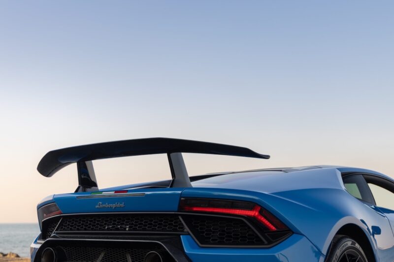 SHOOT LIVE – LAMBORGHINI – Huracan Performante – 2018 – Ad Personam Blu Ely – 34 900 km – 640 ch – V10 atmo – Transmission : séquentielle – Origine France – Privaty Cars – Intermédiaire de confiance vente voiture sport proche de Bordeaux