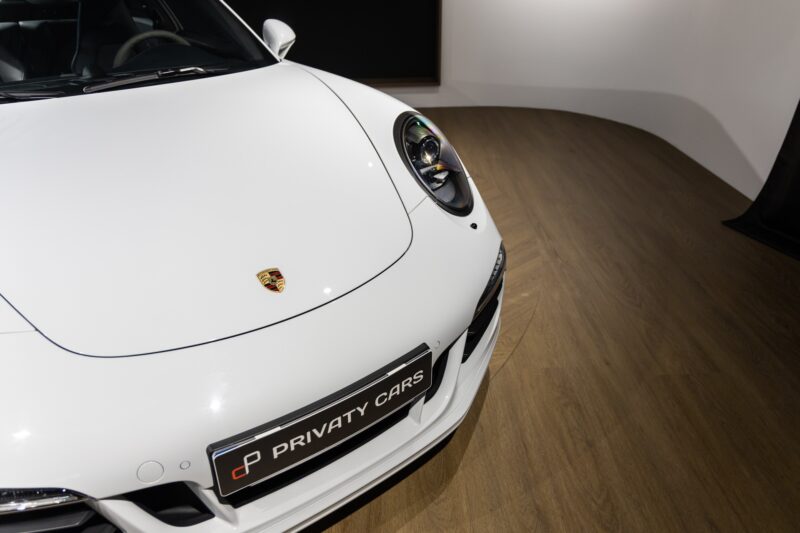 À vendre – PORSCHE – Huracan Performante – 2018 – Ad Personam Blu Ely – 34 900 km – 640 ch – V10 atmo – Transmission : séquentielle – Vue principale – Origine France – Privaty Cars – Mandat de vente pour automobiles de luxe proche de Nantes