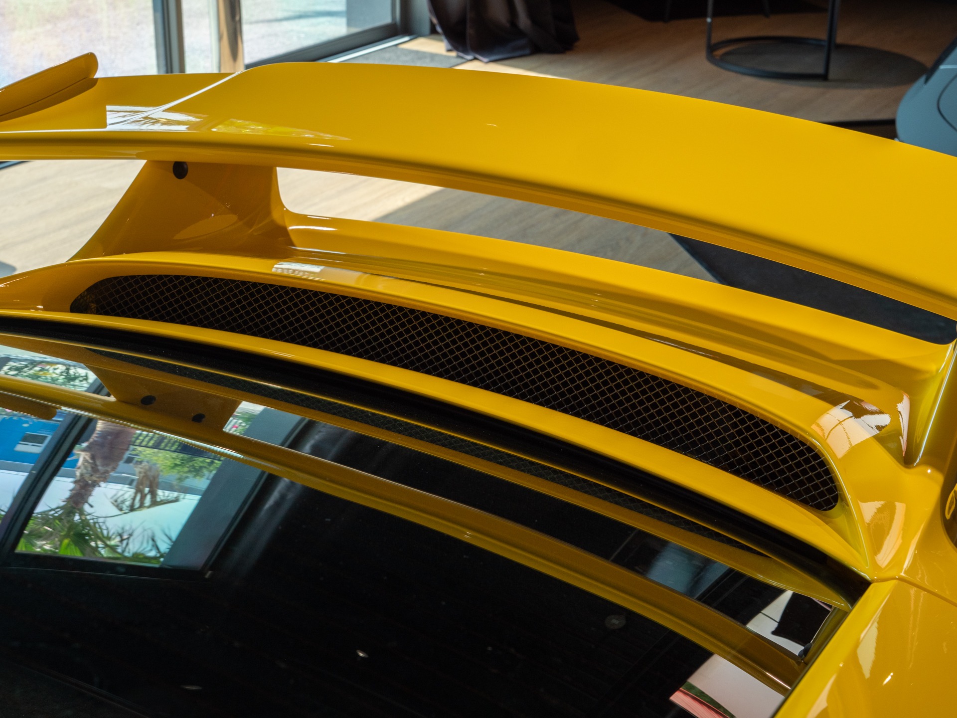Carrosserie – PORSCHE – Porsche 911 991 GT3 – 2015 – Jaune Racing – 24 900 km – 475 ch – FLAT 6 Atmo – Transmission : Sequentielle – Origine France – Privaty Cars – Commerce de voitures de sport luxe et premium dans l’Ouest de la France