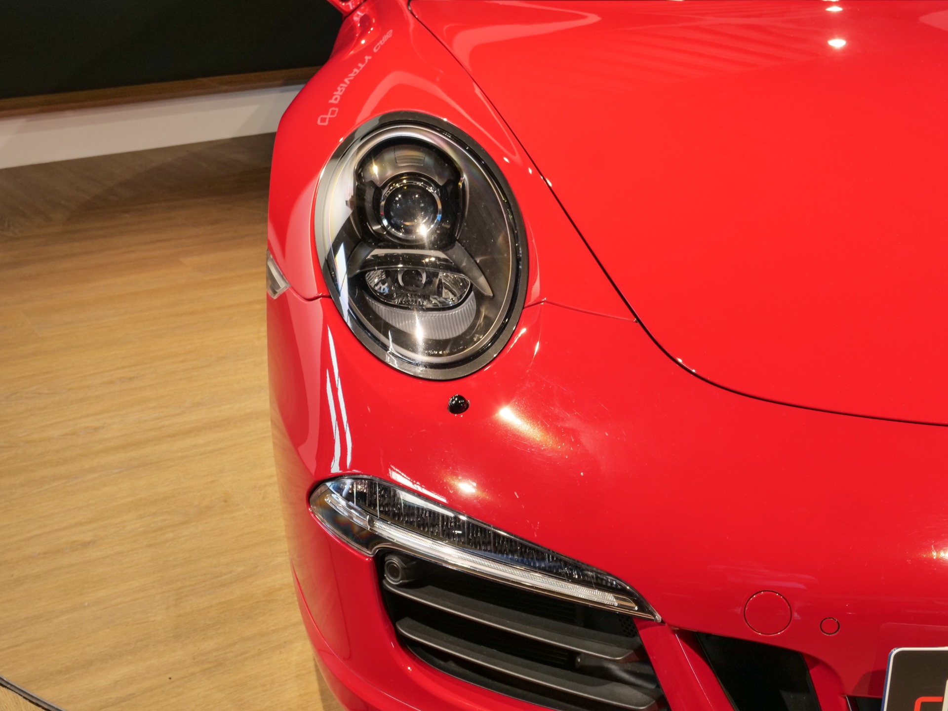 Carrosserie – PORSCHE – 911 991 GTS – 2015 – Rouge Carmin – 18 900 km – 430 ch – Flat 6 Atmo – Transmission : Sequentielle – Origine Suède – Privaty Cars – Spécialiste des voitures de luxe d’occasion à La Rochelle