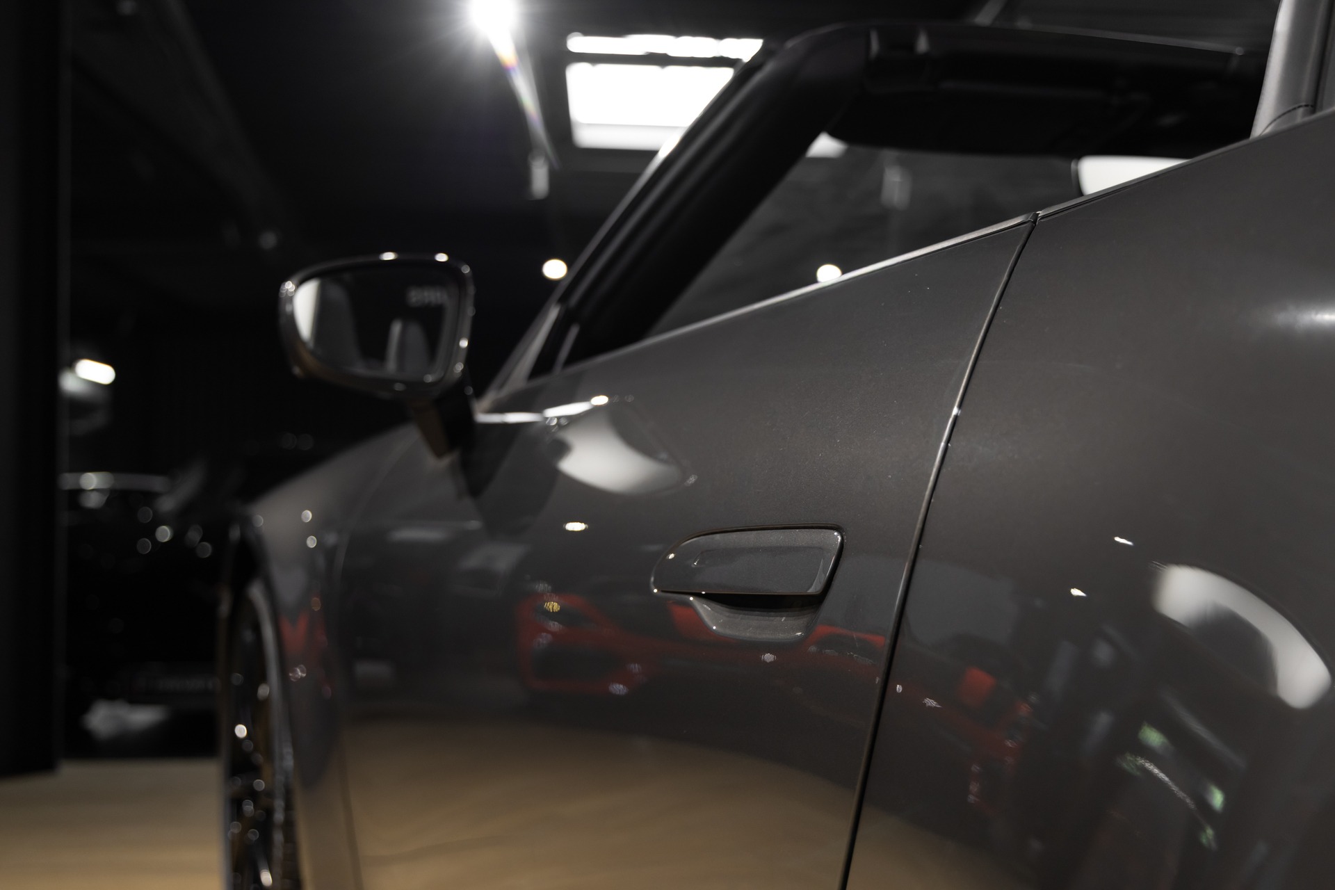 Carrosserie – PORSCHE – 911 992.1 CARRERA S CAB – 2020 – Gris Quartz – 21 900 km – 450 ch – Flat 6 bi-turbo – Transmission : Automatique – Origine Belgique – Privaty Cars – Conciergerie automobile pour véhicules de sport proche de Bordeaux