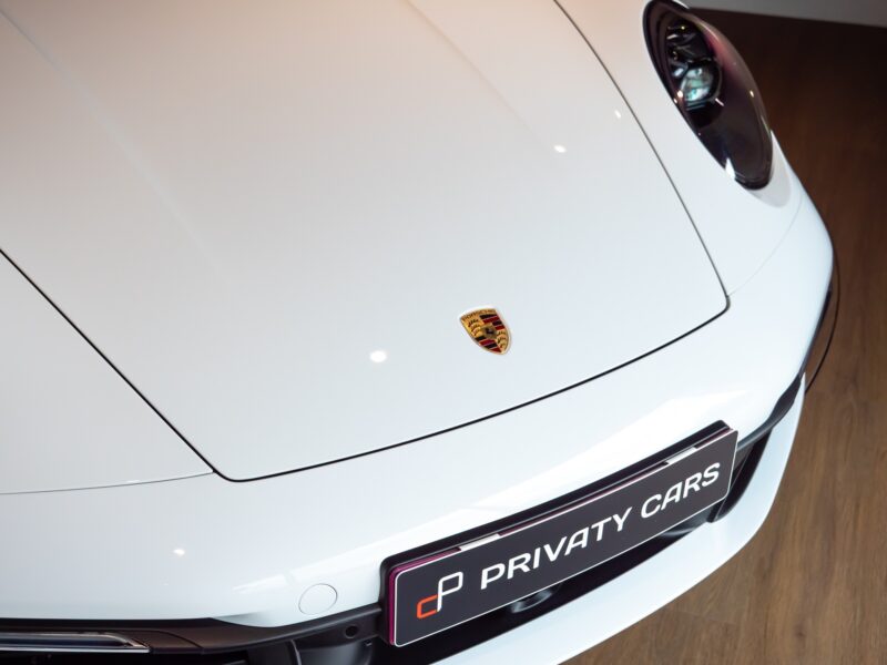 Carrosserie – PORSCHE – 911 992.1 S Cabriolet – 2020 – Blanc – 16 900 km – 450 ch – Flat 6 bi-turbo – Transmission : séquentielle – Origine Allemagne – Privaty Cars – Rachat de Porsche et Ferrari d’occasion à 2 heures de Paris en TGV