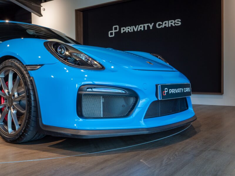 Carrosserie – PORSCHE – Cayman GT4 981 – 2016 – Jaune Racing – 10 900 km – 385 ch – Flat 6 Atmo – Transmission : Manuelle – Origine Allemagne – Privaty Cars – Achat et vente de supercars d’occasion en Charente-Maritime