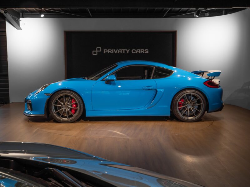 Extérieur – PORSCHE – Cayman GT4 981 – 2016 – Jaune Racing – 10 900 km – 385 ch – Flat 6 Atmo – Transmission : Manuelle – Origine Allemagne – Privaty Cars – Rachat immédiat de véhicules de prestige à La Rochelle