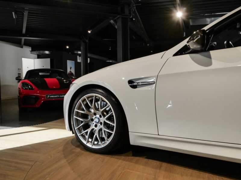 Carrosserie – BMW – M3 E92 – 2023 – Alpinweiss – 56 900 km – 430 ch – V8 atmo – Transmission : Automatique – Origine Belgique – Privaty Cars – Courtage automobile pour véhicules exclusifs proche de Nantes