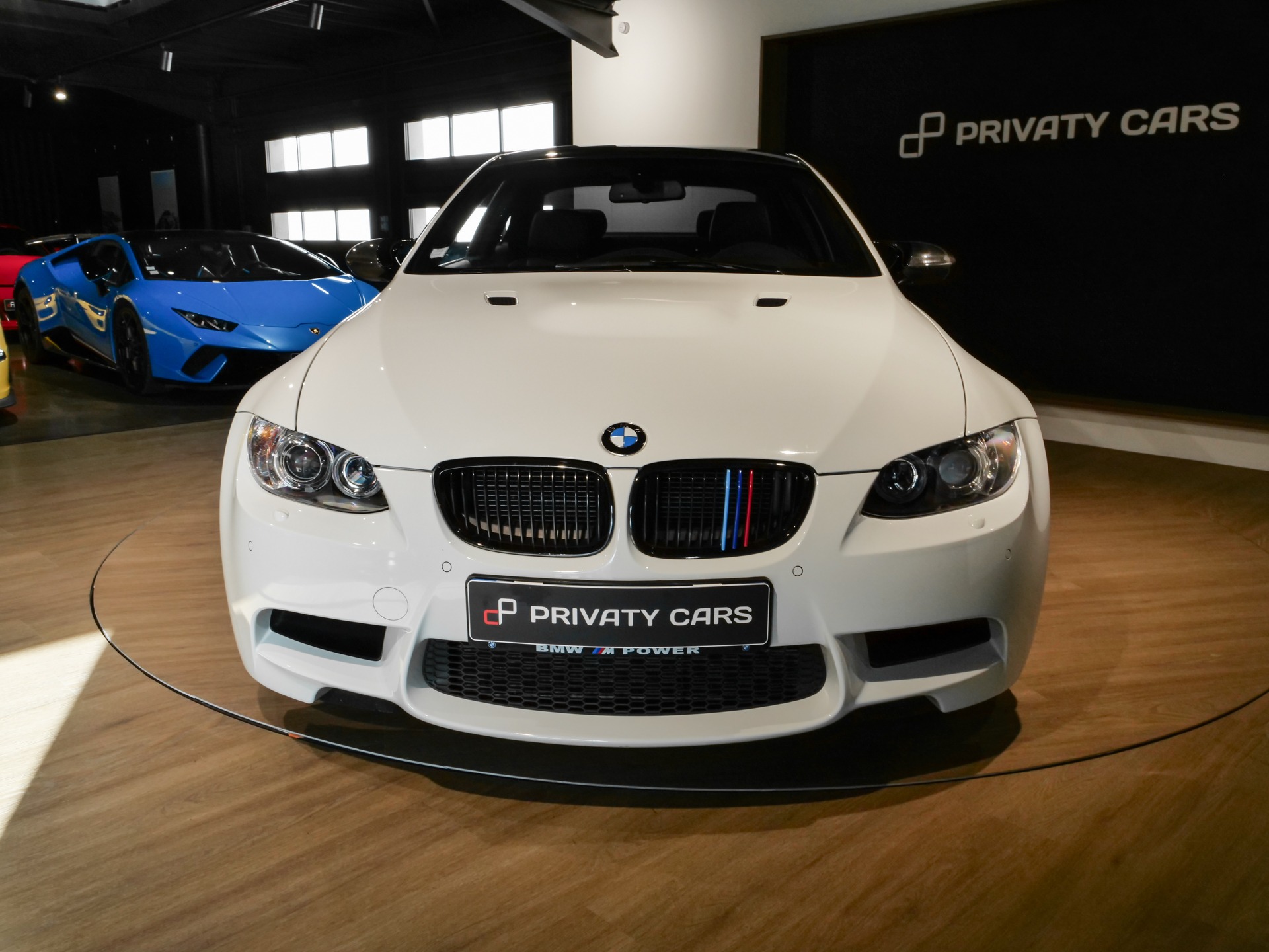 Carrosserie – BMW – M3 E92 – 2023 – Alpinweiss – 56 900 km – 430 ch – V8 atmo – Transmission : Automatique – Origine Belgique – Privaty Cars – Expert des modèles BMW entre Bordeaux et Nantes