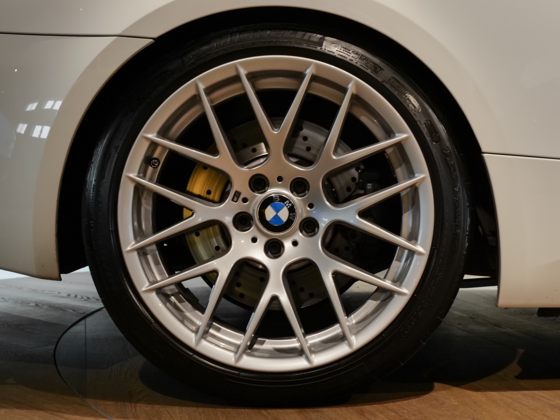 Jantes – BMW – M3 E92 – 2023 – Alpinweiss – 56 900 km – 430 ch – V8 atmo – Transmission : Automatique – Origine Belgique – Privaty Cars – Courtage automobile BMW proche de Nantes