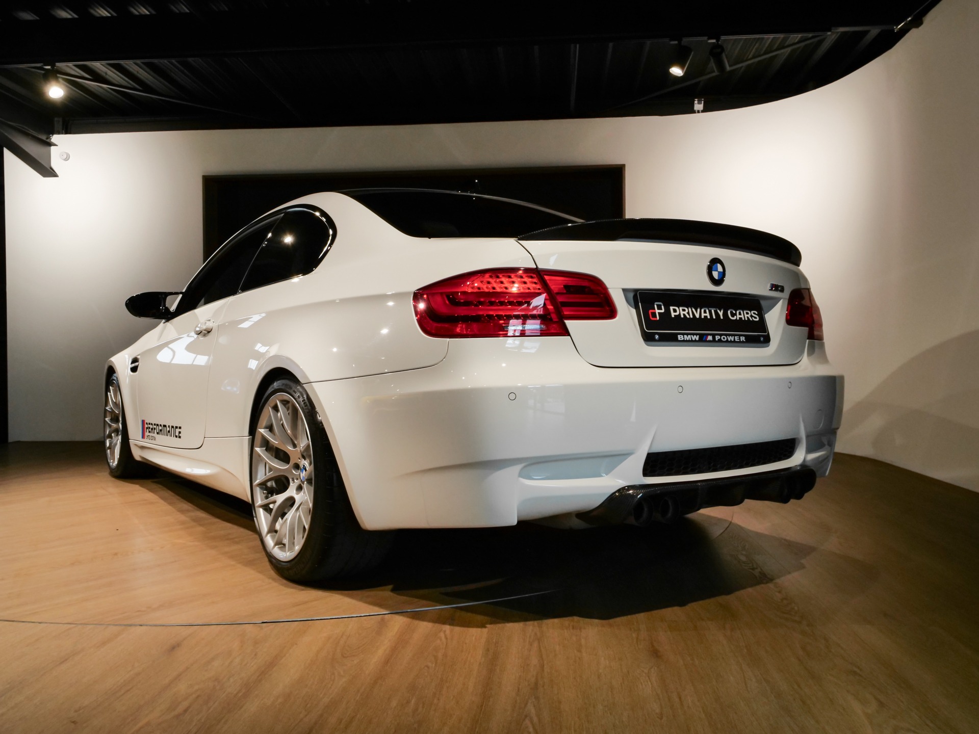À vendre – BMW – M3 E92 – 2023 – Alpinweiss – 56 900 km – 430 ch – V8 atmo – Transmission : Automatique – Vue principale – Origine Belgique – Privaty Cars – Spécialiste des sportives d’occasion à La Rochelle