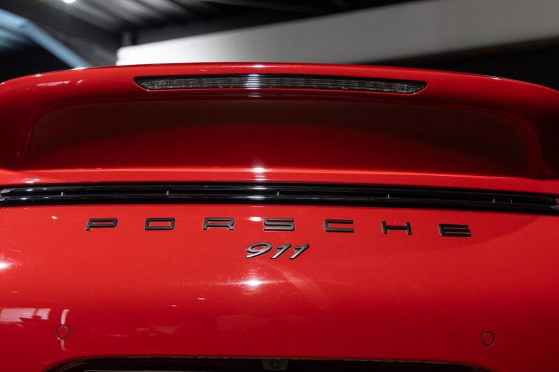 Carrosserie – PORSCHE – Porsche 911 991 GTS – 2015 – Rouge Carmin – 35 900 km – 430 ch – FLAT 6 Atmo – Transmission : Sequentielle – Origine Allemagne – Privaty Cars – Intermédiaire de confiance vente voiture sport dans l’Ouest de la France