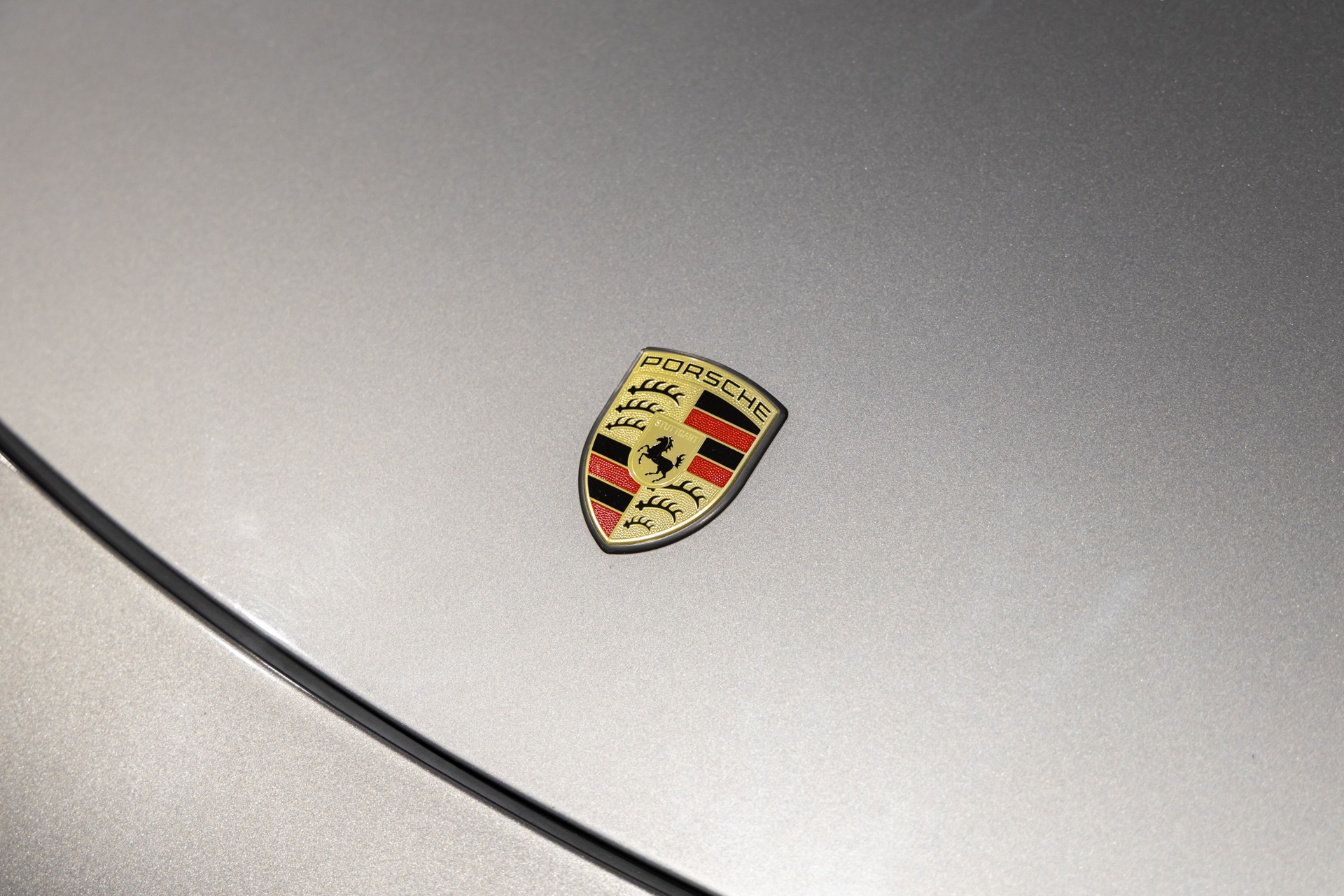 Carrosserie – PORSCHE – 911 997 Carrera 4 – 2011 – Gris Météore – 127 000 km – 345 ch – Flat 6 atmo – Transmission : Sequentielle – Origine Pays Bas – Privaty Cars – Reprise cash de voitures de luxe sans obligation d’achat entre Bordeaux et Nantes