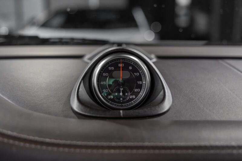 Tableau de bord – PORSCHE – 911 997 Carrera 4 – 2011 – Gris Météore – 127 000 km – 345 ch – Flat 6 atmo – Transmission : Sequentielle – Origine Pays Bas – Privaty Cars – Conciergerie automobile pour véhicules de sport dans l’Ouest de la France