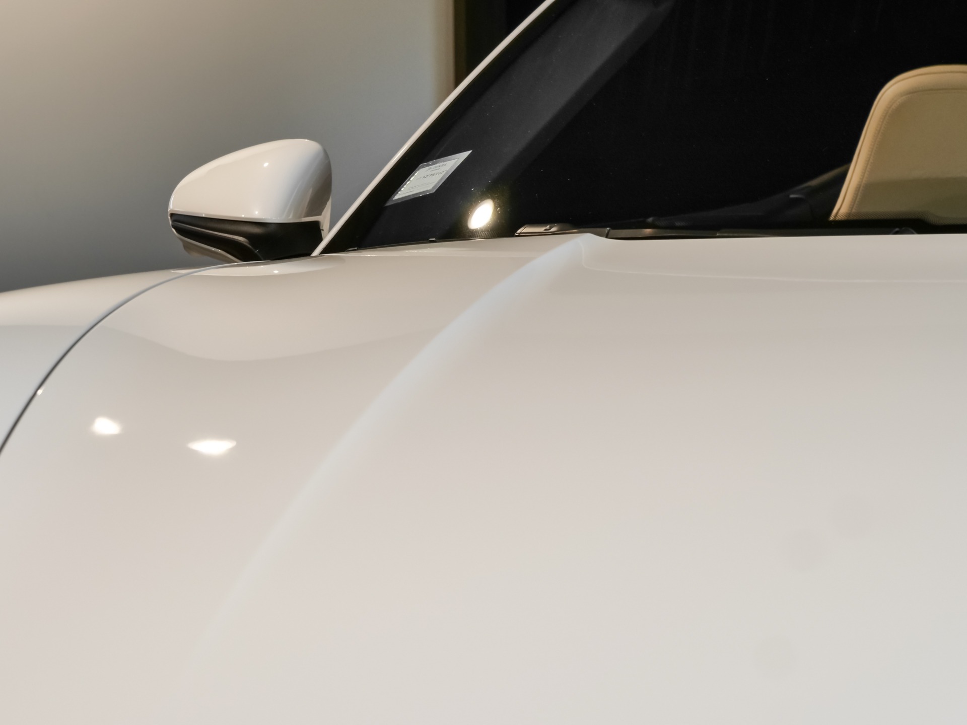 Carrosserie – PORSCHE – 992 Turbo Cabriolet – 2020 – Blanc Carrara Métalissée – 22 900 km – 580 ch – Flat 6 bi-turbo – Transmission : Séquentielle – Origine Allemagne  – Privaty Cars – Reprise cash de voitures de luxe sans obligation d’achat en Nouvelle-Aquitaine