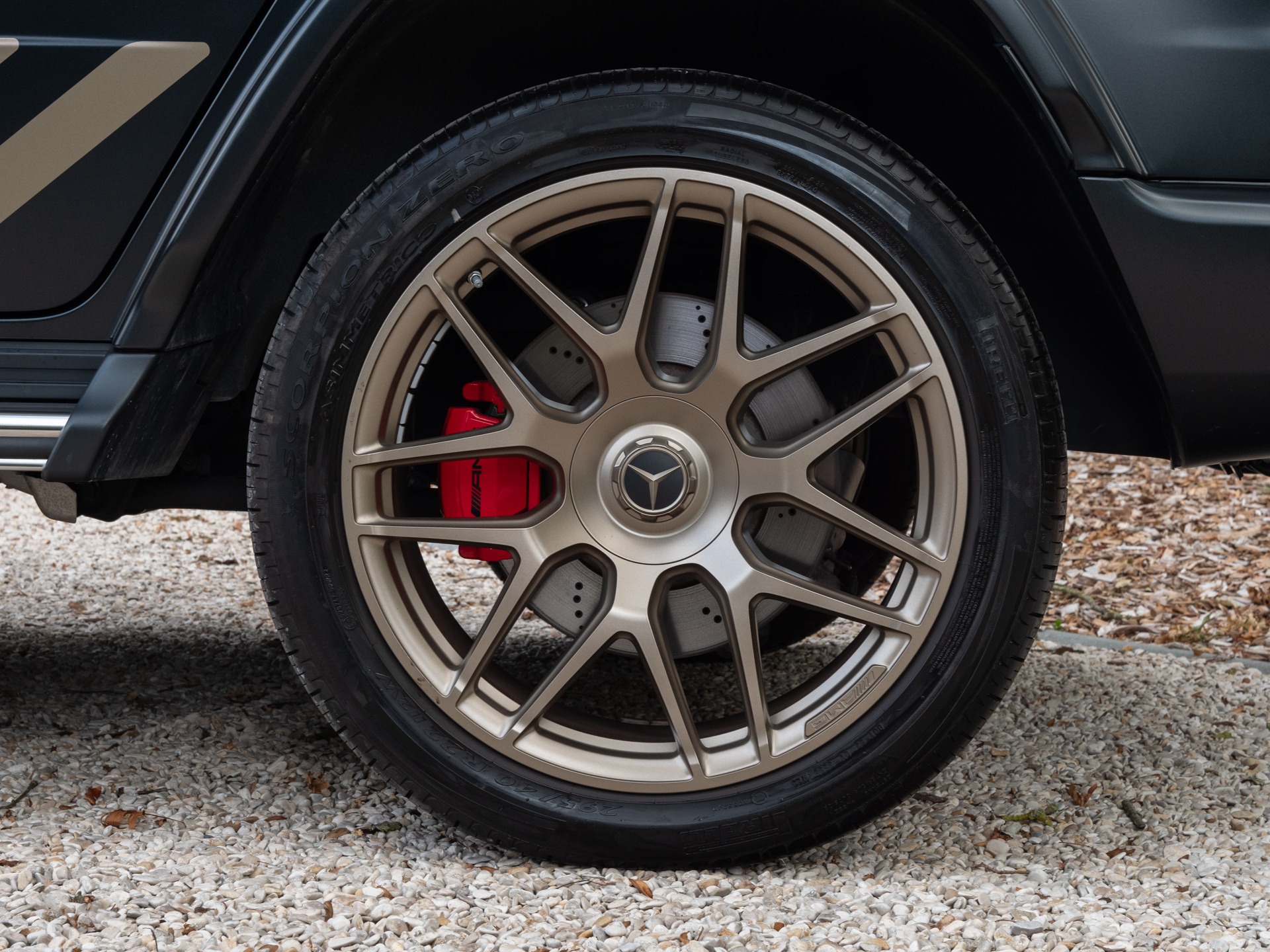 Jantes – Classe G63 – 2023 – Magno Manufaktur – 11 900 km – 585 ch – V8 4.0L biturbo – Transmission : Automatique – Origine France – Privaty Cars – Spécialiste des sportives d’occasion à La Rochelle