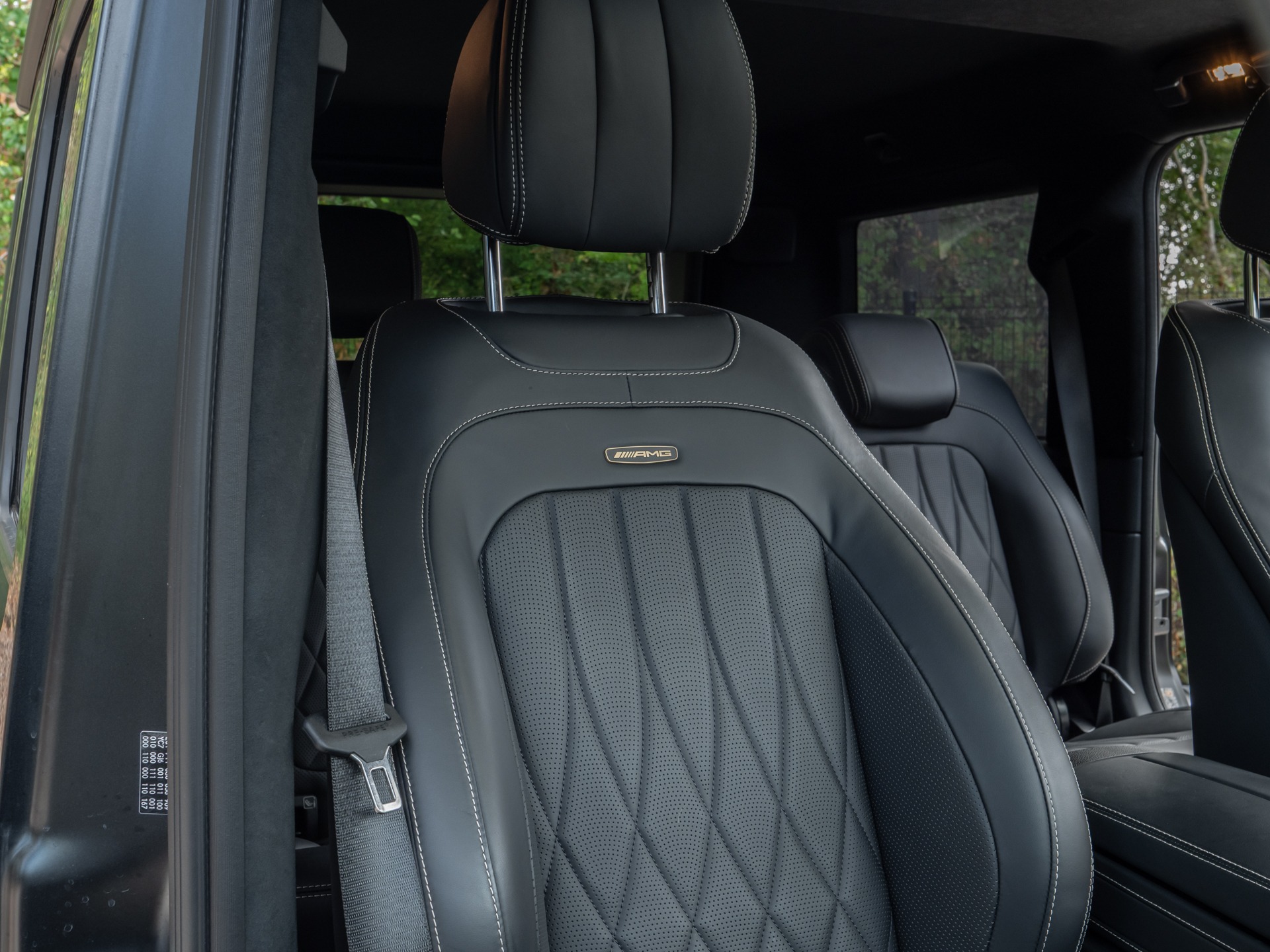 Sièges – Classe G63 – 2023 – Magno Manufaktur – 11 900 km – 585 ch – V8 4.0L biturbo – Transmission : Automatique – Origine France – Privaty Cars – Conciergerie automobile pour véhicules de sport en Nouvelle-Aquitaine