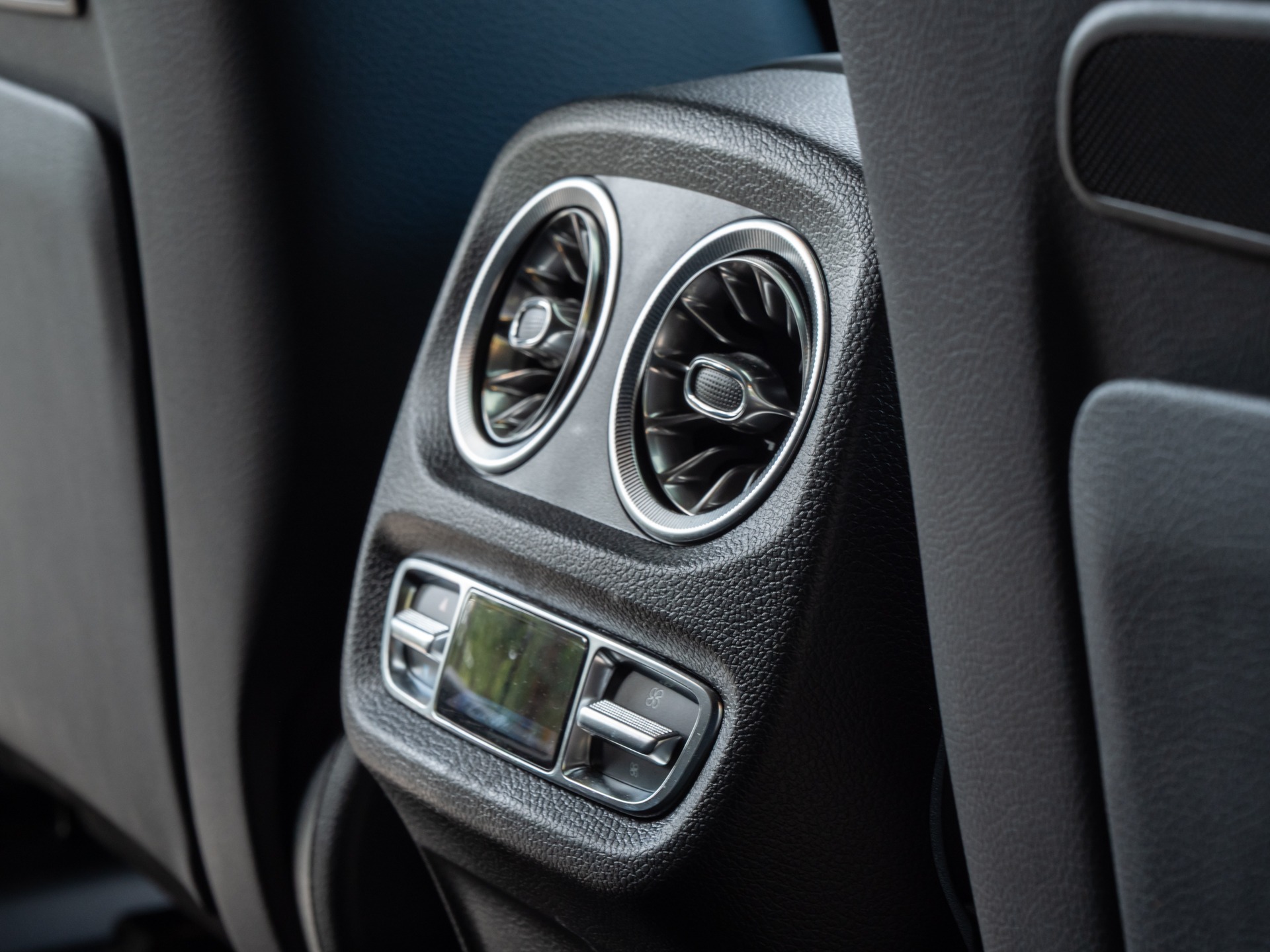 Tableau de bord – Classe G63 – 2023 – Magno Manufaktur – 11 900 km – 585 ch – V8 4.0L biturbo – Transmission : Automatique – Origine France – Privaty Cars – Spécialiste des sportives d’occasion proche de Bordeaux