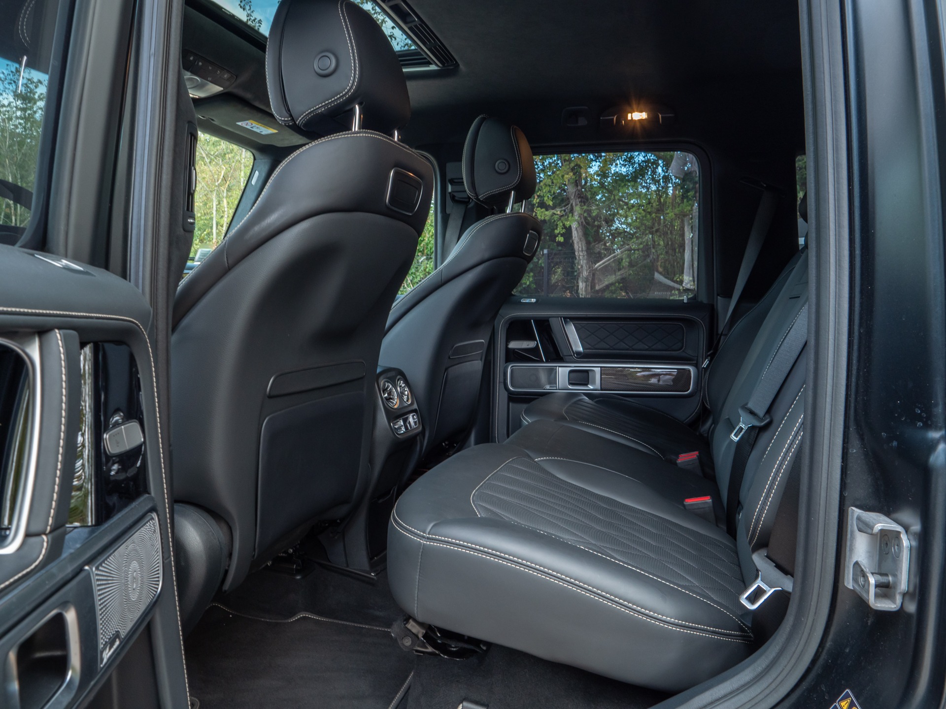 Tableau de bord – Classe G63 – 2023 – Magno Manufaktur – 11 900 km – 585 ch – V8 4.0L biturbo – Transmission : Automatique – Origine France – Privaty Cars – Achat et vente de voitures de luxe d’occasion dans l’Ouest de la France
