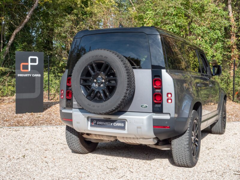 Carrosserie – LAND ROVER – Defender 110 D250 – 2023 – Eiger Grey – 42 900 km – 250 ch – 6 cylindres en ligne  – Transmission : Automatique – Origine France – Privaty Cars – Négoce de véhicules GT et sportives d’exception en Charente-Maritime