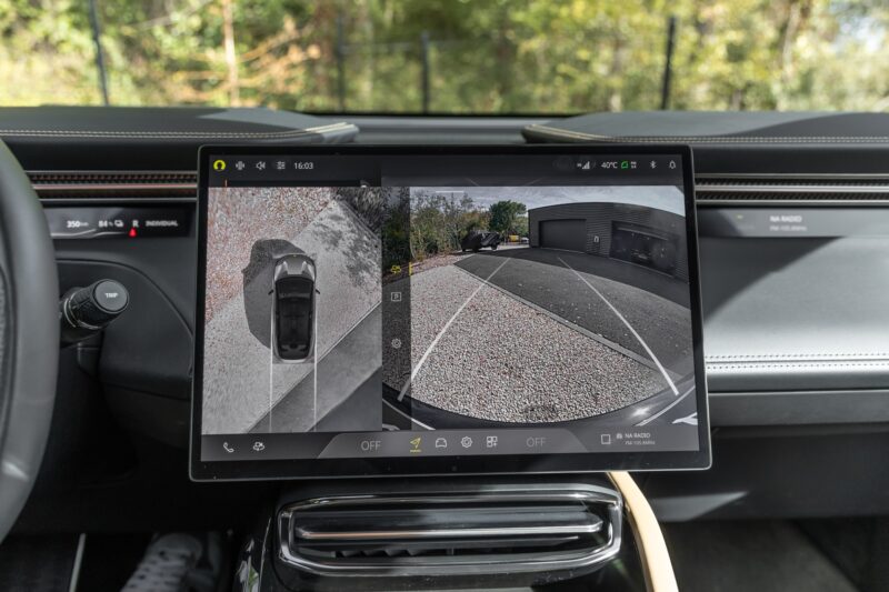 Tableau de bord – LOTUS – ELETRE R – 2021 – Noir Stellar – 11 900 km – 918 ch – Electrique – Transmission : Automatique – Origine France – Privaty Cars – Expert des voitures de prestige d’occasion entre Bordeaux et Nantes