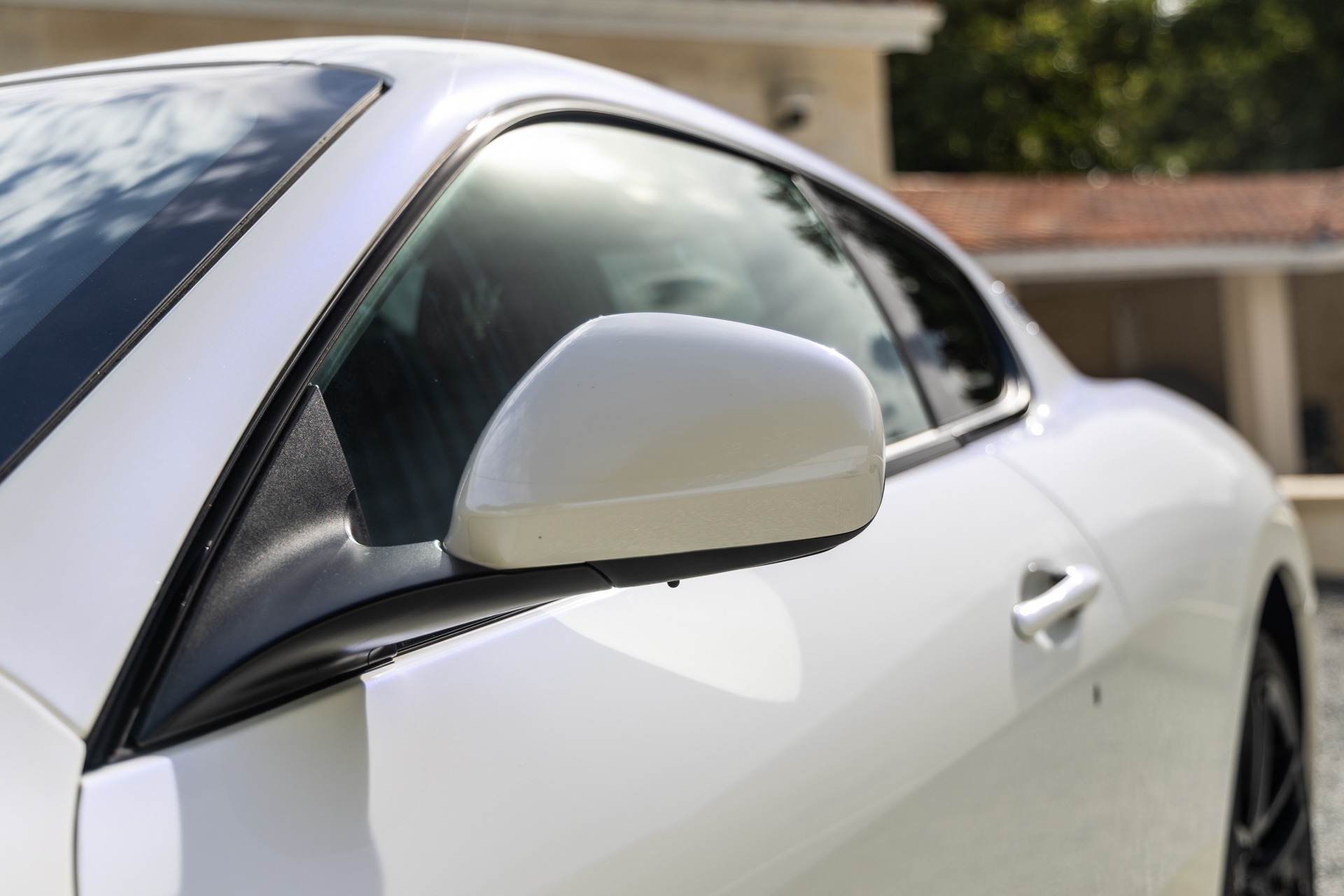 Carrosserie – MASERATI – GranTurismo MC Stradale – 2018 – Bianco Fuji – 35 900 km – 460 ch – V8 Atmo – Transmission : Sequentielle – Origine France – Privaty Cars – Spécialiste indépendant Porsche, Ferrari et McLaren dans l’Ouest de la France