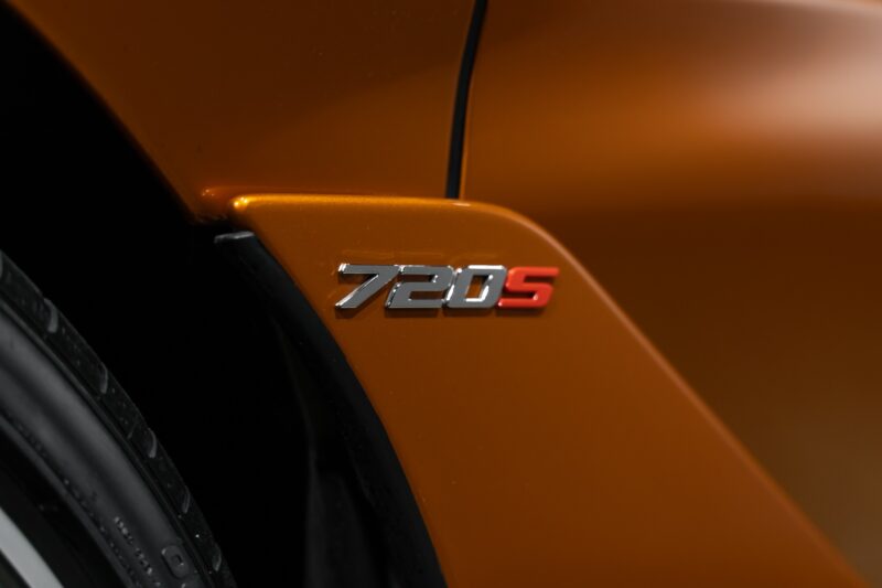 Carrosserie – MCLAREN – 720S Spider – 2019 – Azores Orange – 29 300 km – 720 ch – V8 Bi-Turbo – Transmission : Sequentielle – Origine Allemagne – Privaty Cars – Spécialiste des supercars d’occasion dans l’Ouest de la France