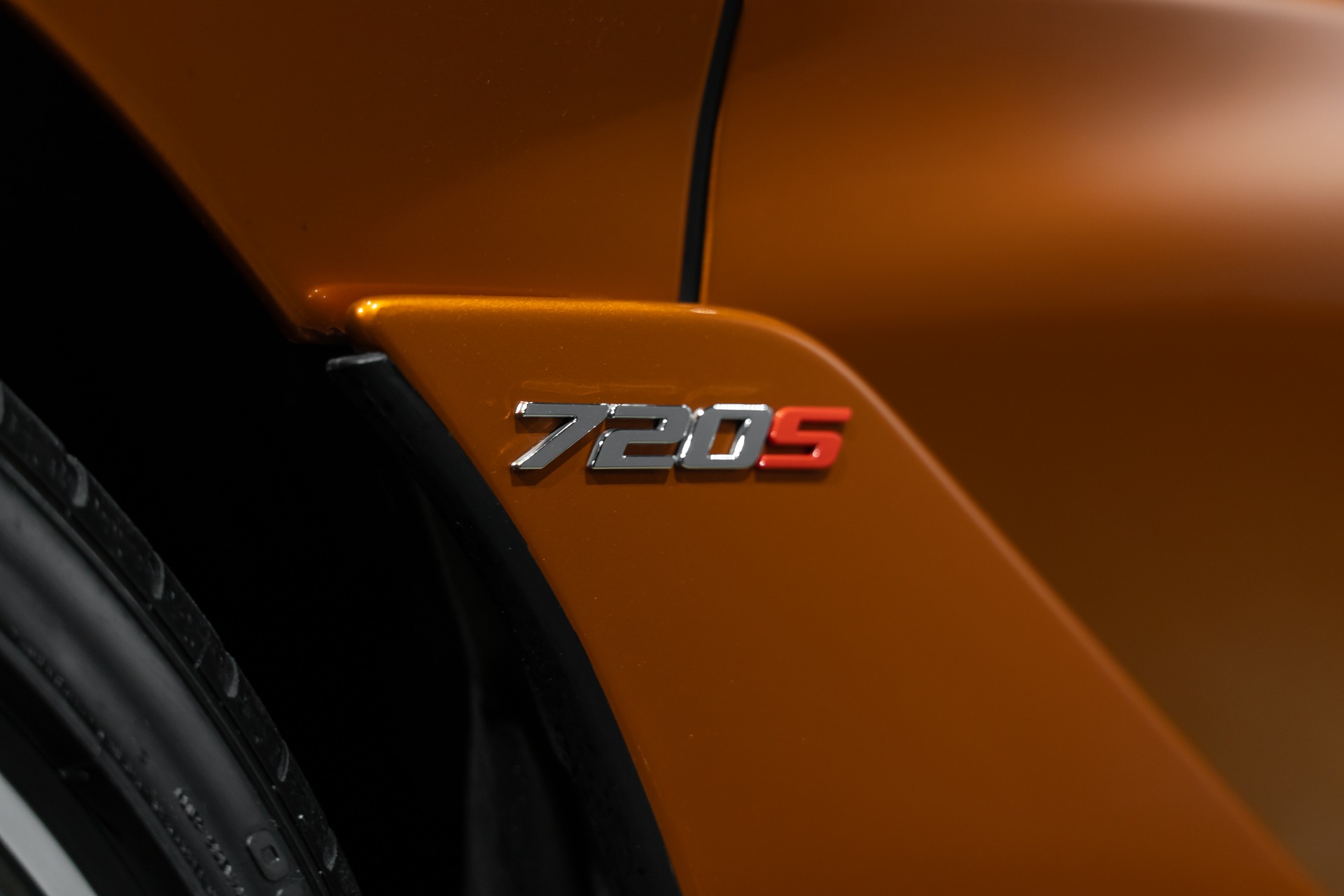 Carrosserie – MCLAREN – 720S Spider – 2019 – Azores Orange – 29 300 km – 720 ch – V8 Bi-Turbo – Transmission : Sequentielle – Origine Allemagne – Privaty Cars – Spécialiste des supercars d’occasion dans l’Ouest de la France