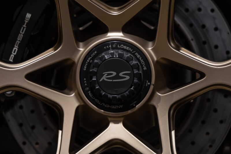 Jantes – PORSCHE – 718 GT4RS – 2024 – Gris Argent GT – 12 900 km – 500 ch – Flat 6 Atmo – Transmission : Sequentielle – Origine France – Privaty Cars – Expertise et vente de modèles Super Sport en Nouvelle-Aquitaine