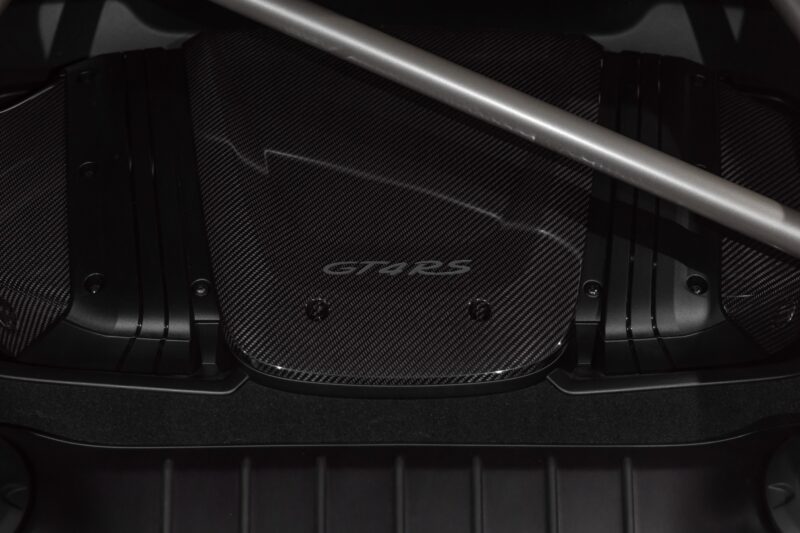 Moteur – PORSCHE – 718 GT4RS – 2024 – Gris Argent GT – 12 900 km – 500 ch – Flat 6 Atmo – Transmission : Sequentielle – Origine France – Privaty Cars – Courtage automobile pour véhicules exclusifs en Nouvelle-Aquitaine