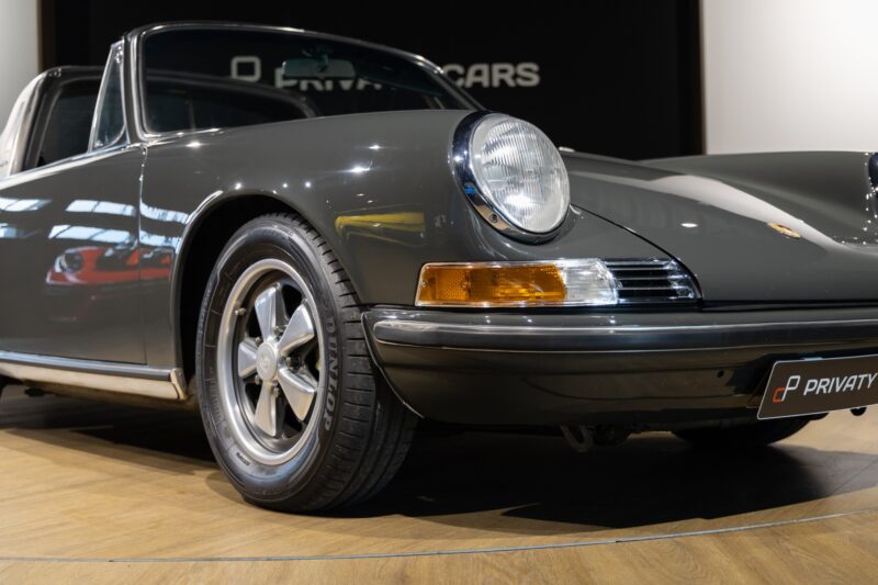 Carrosserie – PORSCHE – 911 912 Targa – 1973 – Slate Grey – 73 900 km – 165 ch – flat-6 2.4 litres Atmo – Transmission : Manuelle – Origine État-unis – Privaty Cars – Recherche personnalisée de voitures de sport d’occasion proche de Nantes