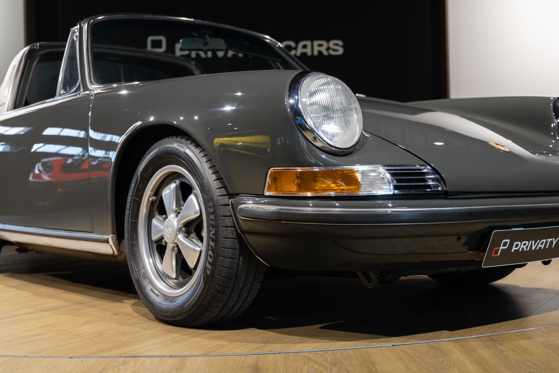 Carrosserie – PORSCHE – 911 912 Targa – 1973 – Slate Grey – 73 900 km – 165 ch – flat-6 2.4 litres Atmo – Transmission : Manuelle – Origine État-unis – Privaty Cars – Recherche personnalisée de voitures de sport d’occasion proche de Nantes