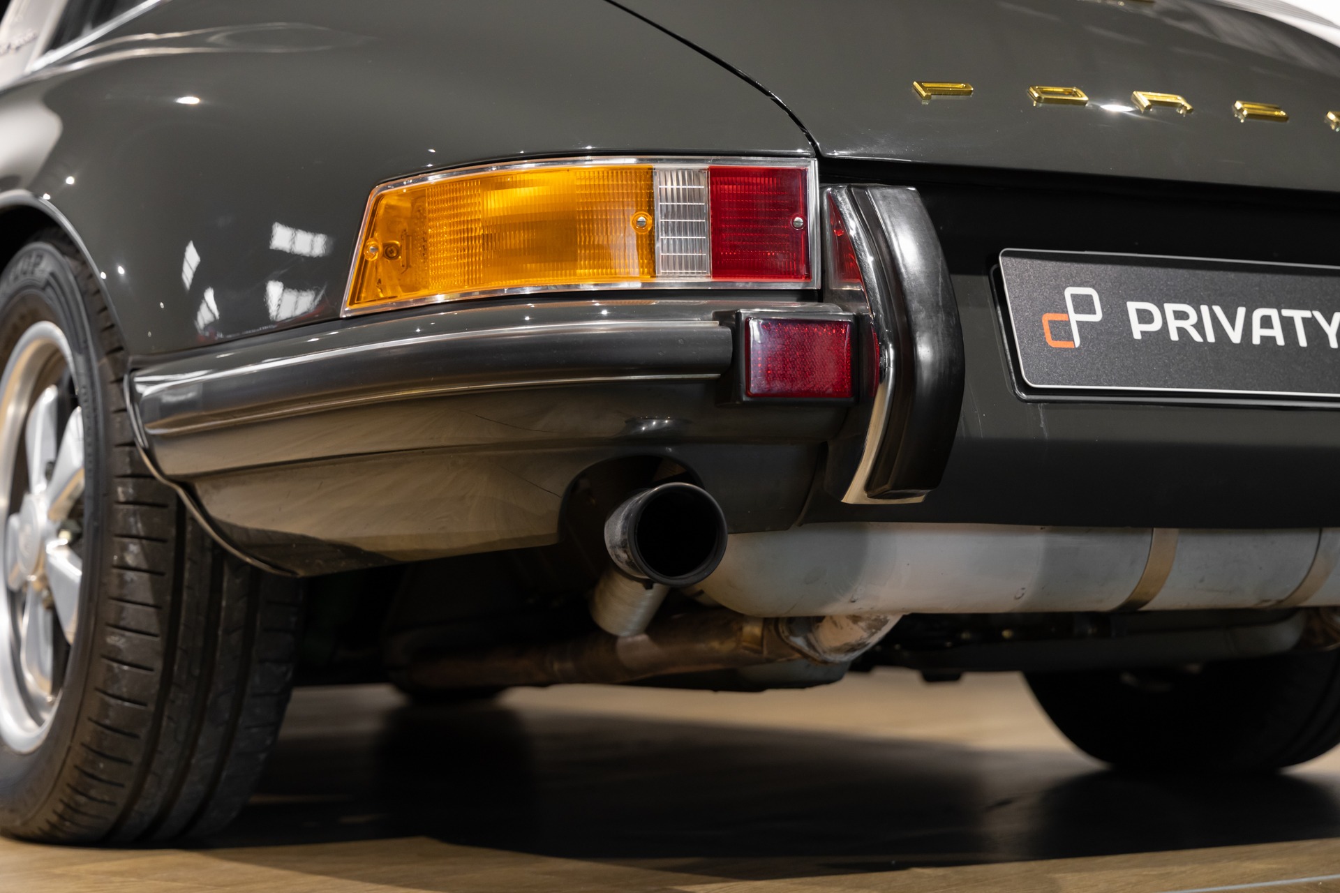 Moteur – PORSCHE – 911 912 Targa – 1973 – Slate Grey – 73 900 km – 165 ch – flat-6 2.4 litres Atmo – Transmission : Manuelle – Origine État-unis – Privaty Cars – Conciergerie automobile pour véhicules de sport proche de Nantes