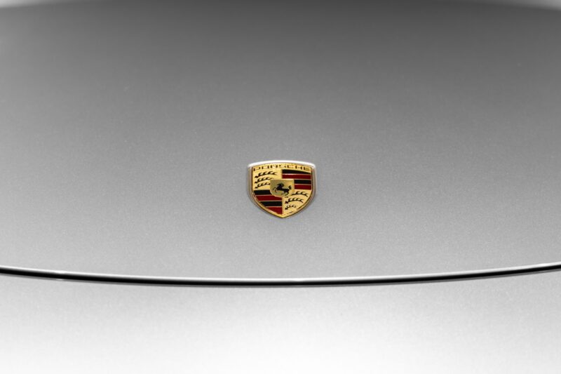 Carrosserie – PORSCHE – 911 991.2 Carrera 4s – 2016 – Gris Argent GT – 45 900 km – 420 ch – Flat 6 bi-turbo – Transmission : Séquentielle – Origine Allemagne – Privaty Cars – Rachat de Porsche et Ferrari d’occasion près de Poitiers
