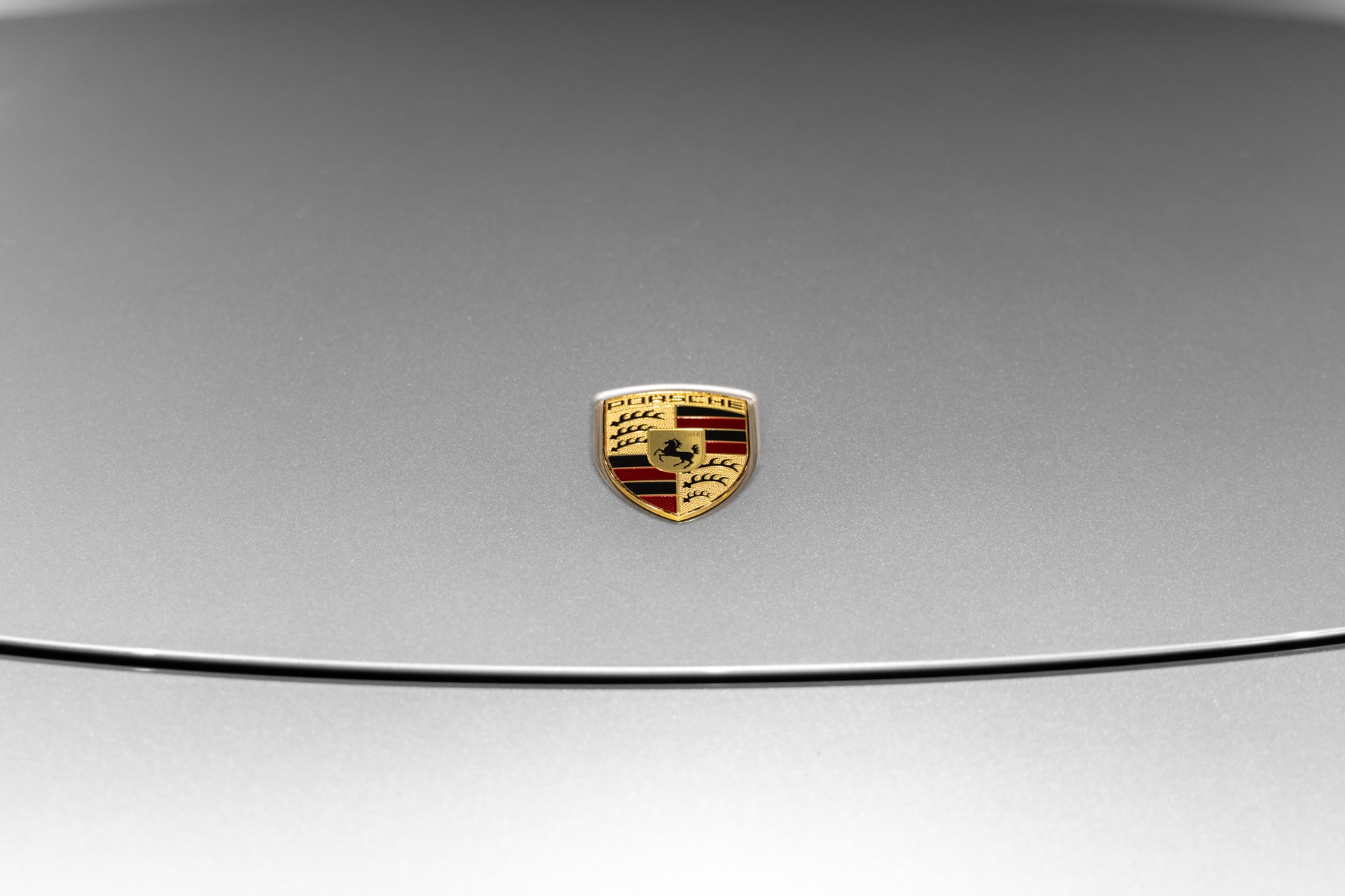 Carrosserie – PORSCHE – 911 991.2 Carrera 4s – 2016 – Gris Argent GT – 45 900 km – 420 ch – Flat 6 bi-turbo – Transmission : Séquentielle – Origine Allemagne – Privaty Cars – Rachat de Porsche et Ferrari d’occasion près de Poitiers