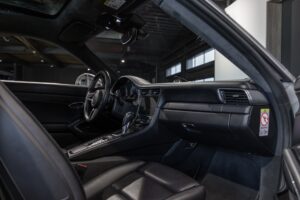 Tableau de bord – PORSCHE – 911 991.2 Carrera 4s – 2016 – Gris Argent GT – 45 900 km – 420 ch – Flat 6 bi-turbo – Transmission : Séquentielle – Origine Allemagne – Privaty Cars – Rachat de Porsche et Ferrari d’occasion à 2 heures de Paris en TGV